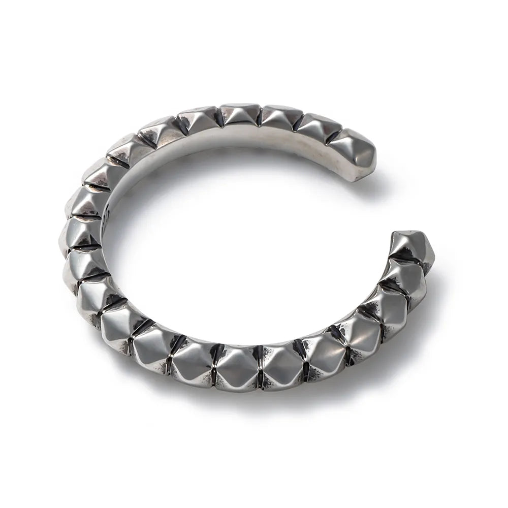 SURROUND STUDS RING