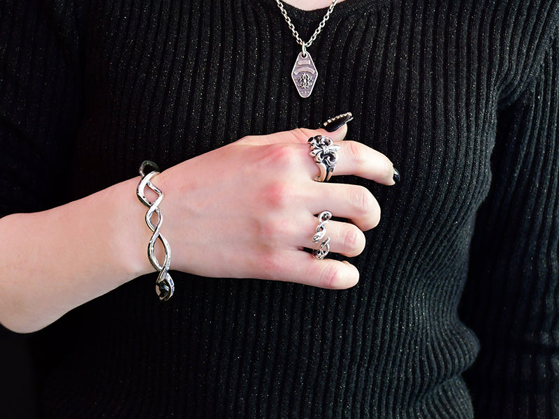 フレアスネークリング