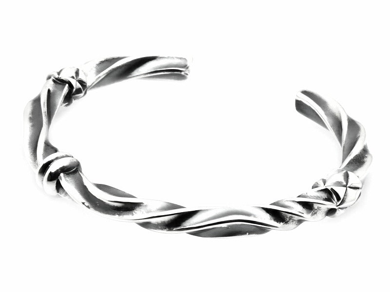 REVERSE TWIST BANGLE