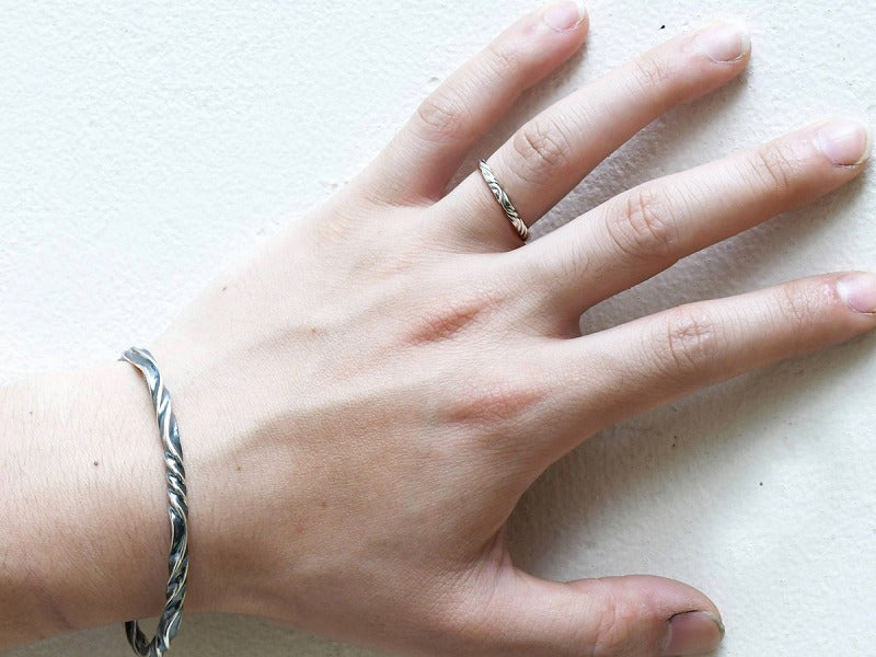 REVERSE TWIST RING 2mm