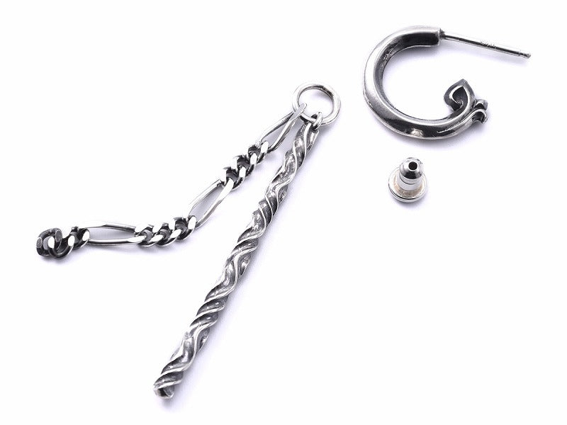 RT:FLICK CHAIN CHARM