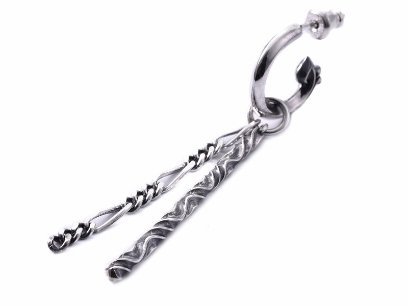 RT:FLICK CHAIN CHARM