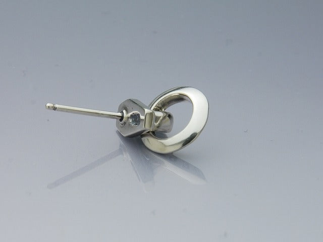 コフィンノッカーピアス