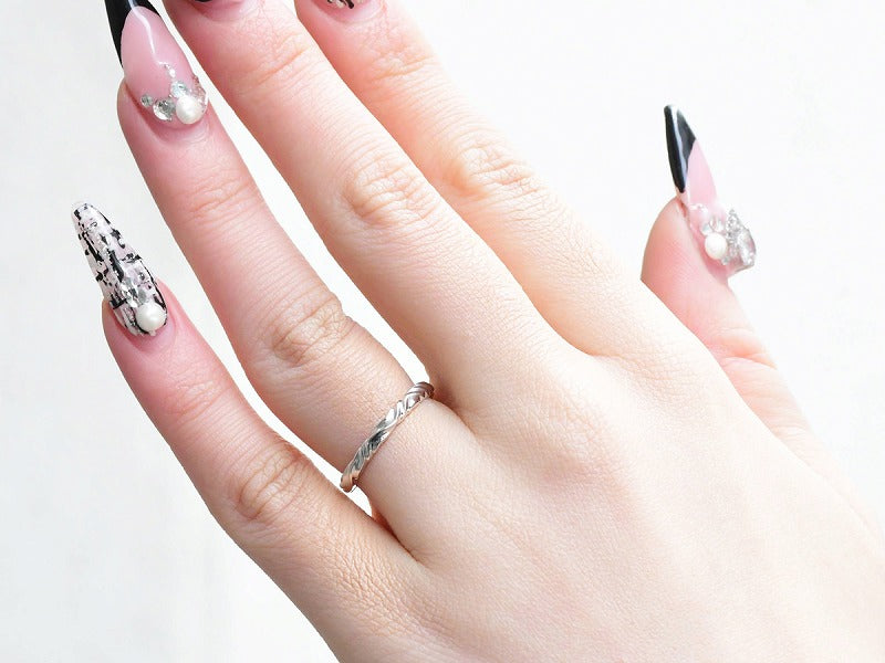 Wind Line Ring 2.5mm (Pt900)