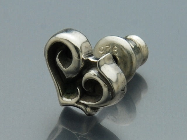 ブレイズハートスタッズ