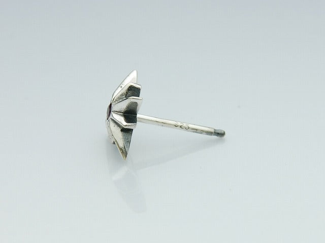 8ポイントスターピアスwith stone