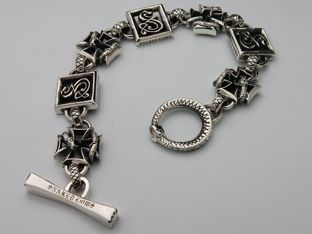 スネイキッドロウズブレス