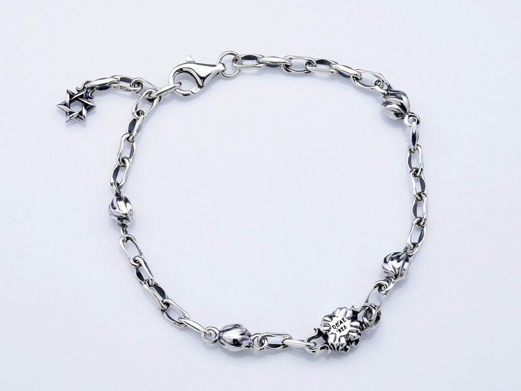 クラウンチャームブレスレット