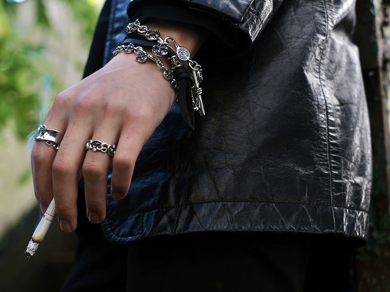 ロイヤルロールレザーブレス