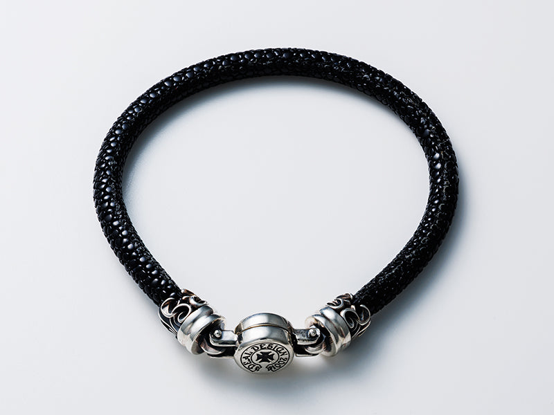 スティングレイコードブレス