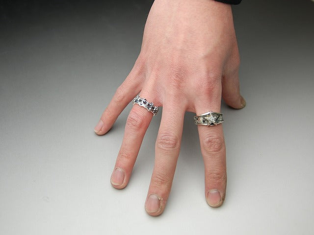 クラウンセメタリーリング