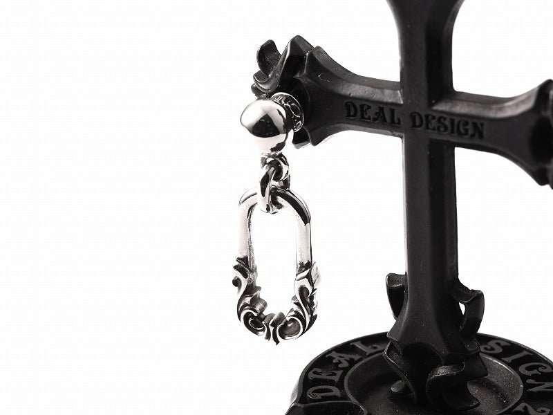 オーバルリンクピアス