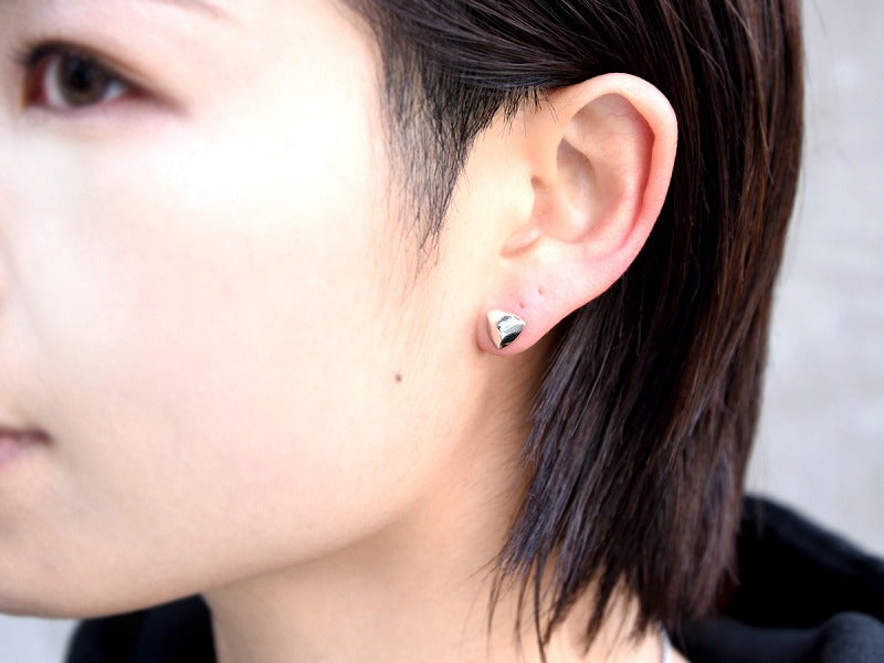 クリースピックスタッズ