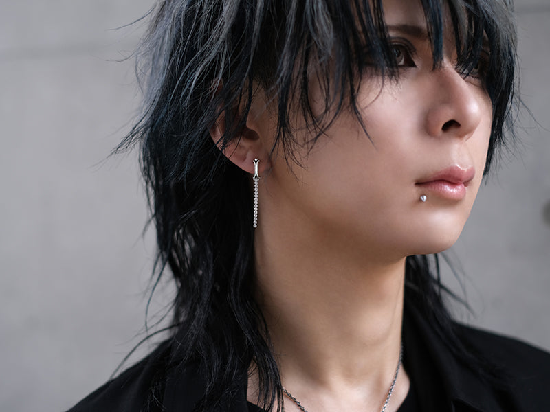 ギャラクシーチェーン:リリーピースピアス