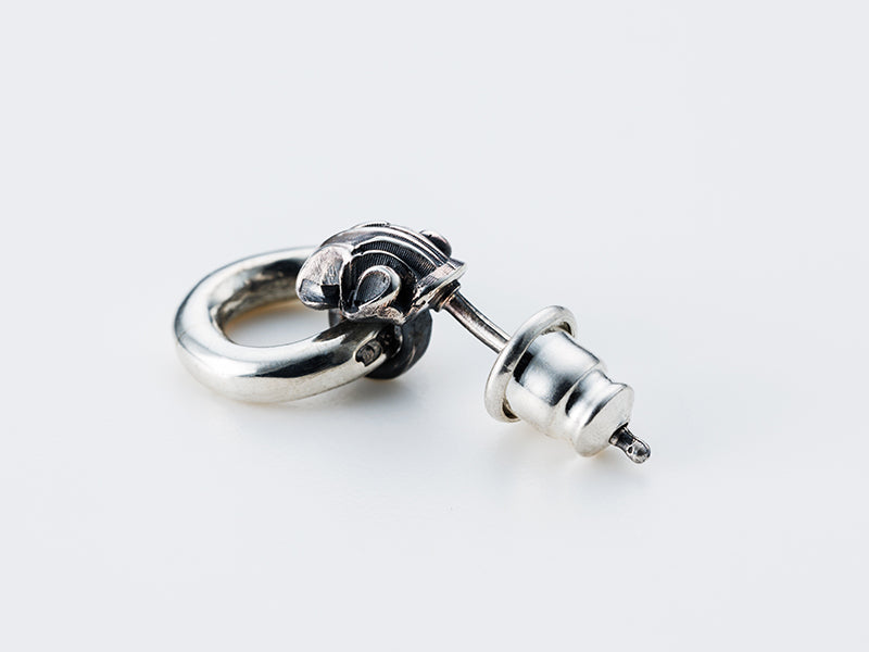 ロールリリーピアス