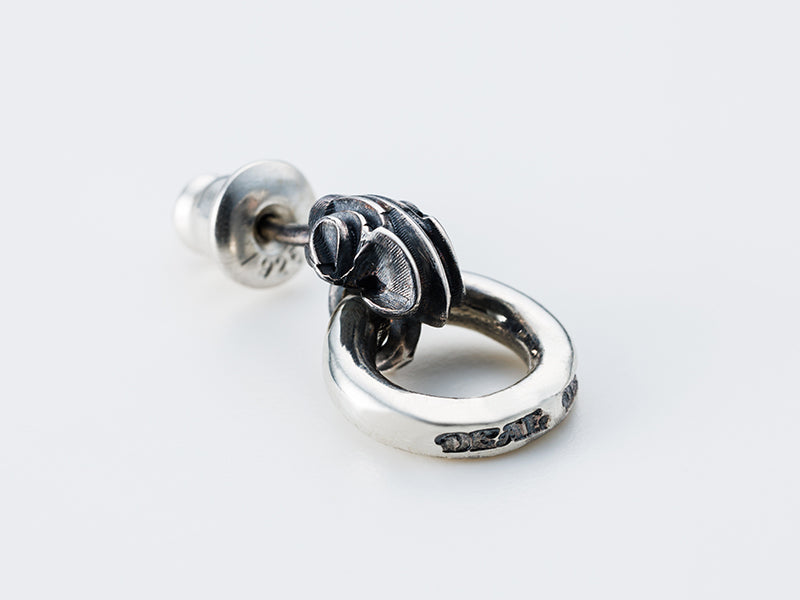 ロールリリーピアス