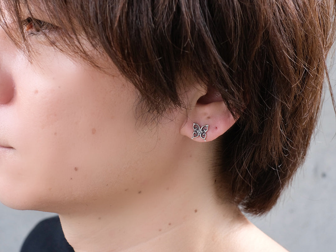 マジカルバタフライピアス