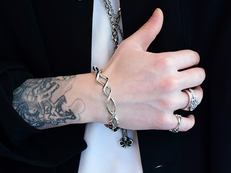 フレアスネークバングル