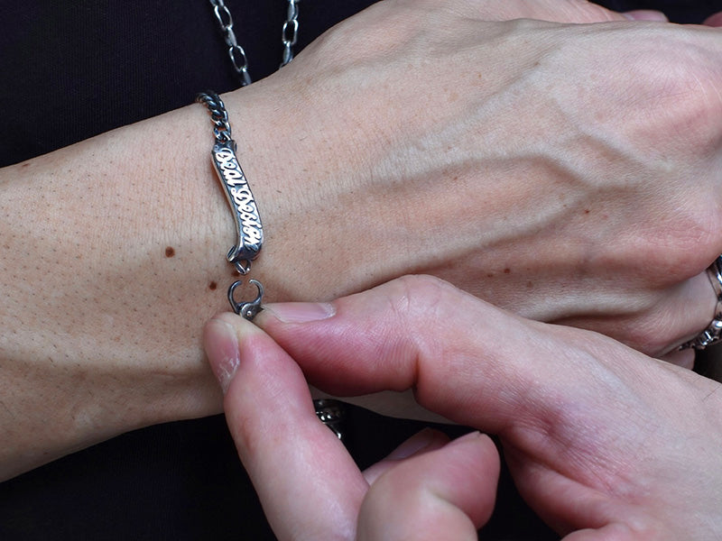 マイクロクリップブレス:レタードフラッグ