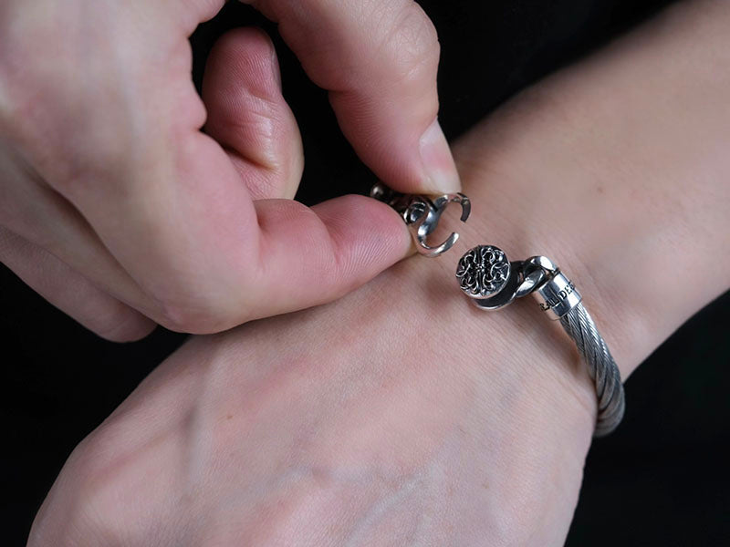 ステンレスワイヤーバングル:タイニークリップ