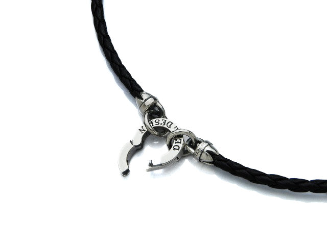 フリーダムチョーカー