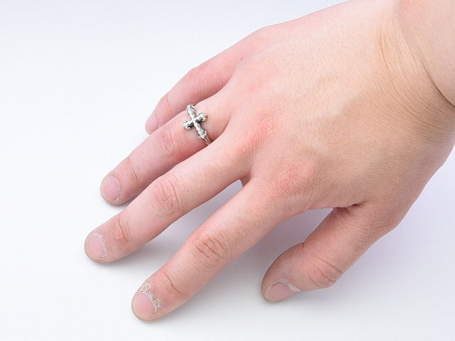 インセクトクロスリング