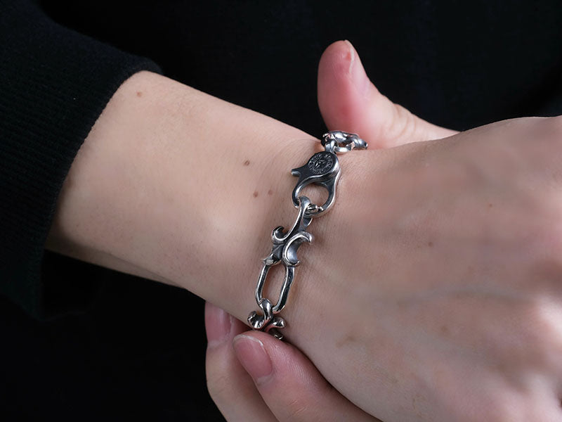 スラッシュリリーブレス