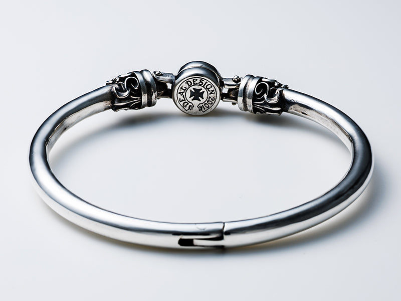 シールロゴカフブレス