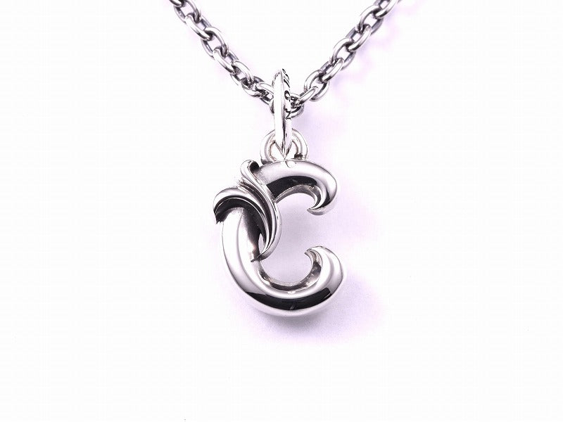 グレイスイニシャルペンダント "C"