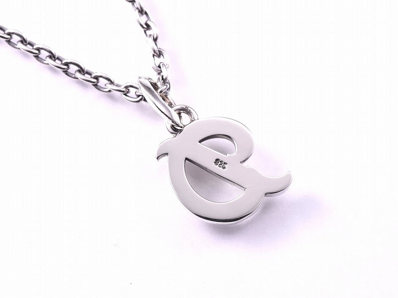 グレイスイニシャルペンダント "D"