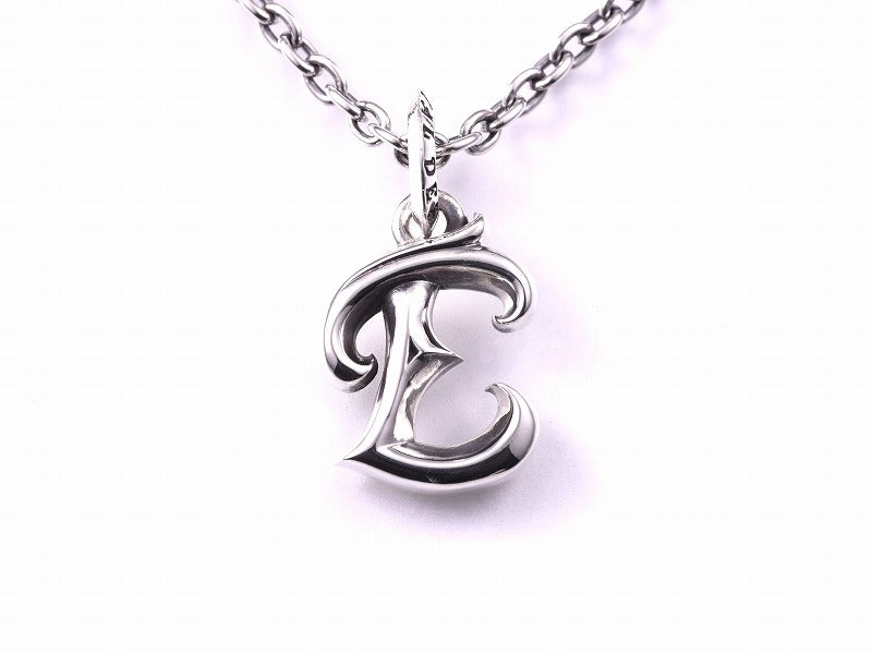 グレイスイニシャルペンダント "E"