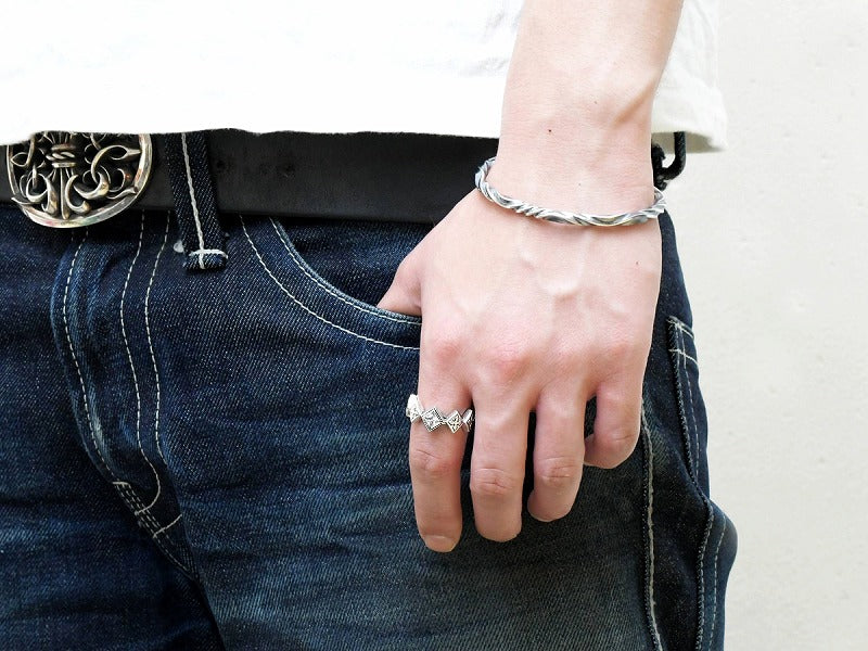 ダイヤクロスリング