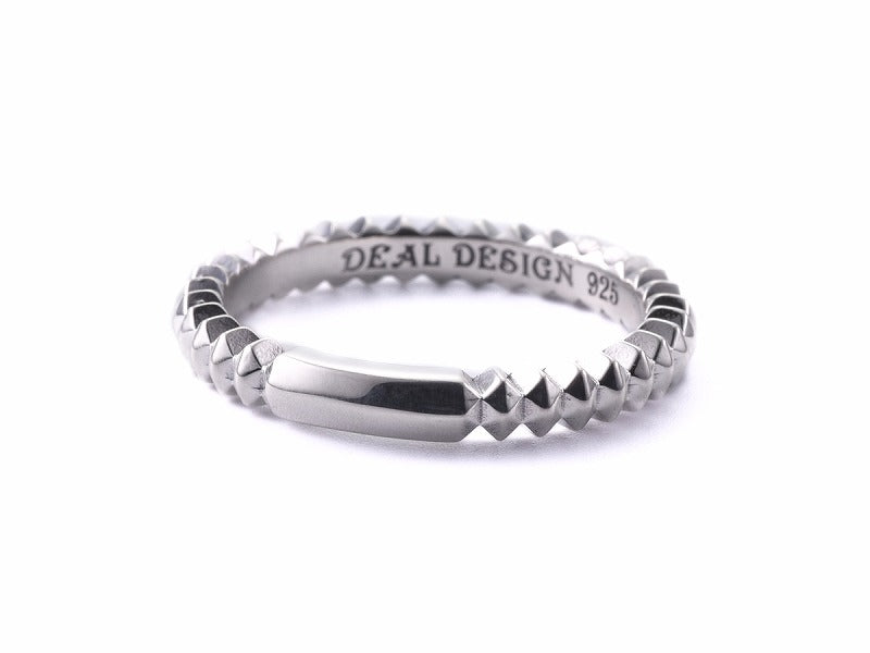 ベゼルスタッズリング