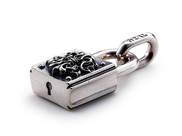 ボトムクロスパドロック