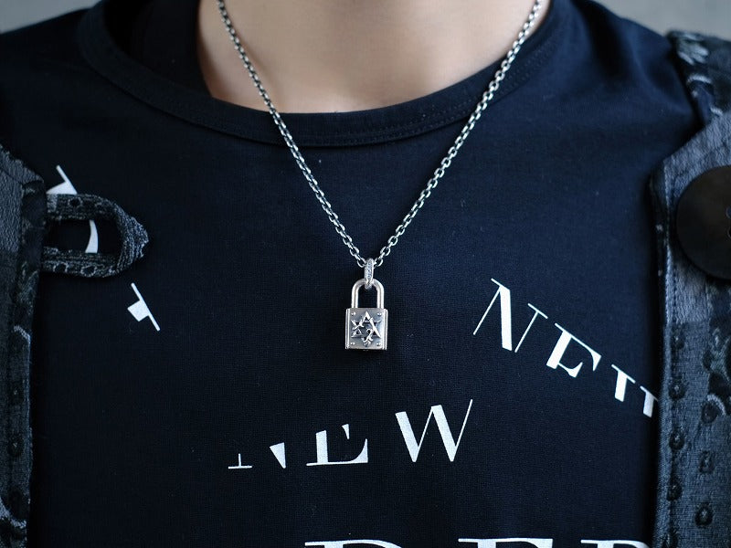 ボトムクロスパドロック