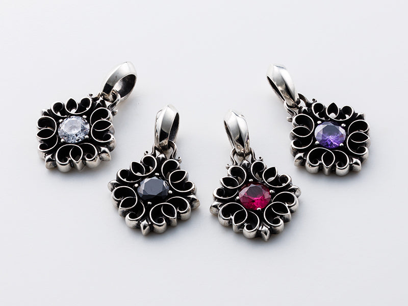 リバティフローラルクロス