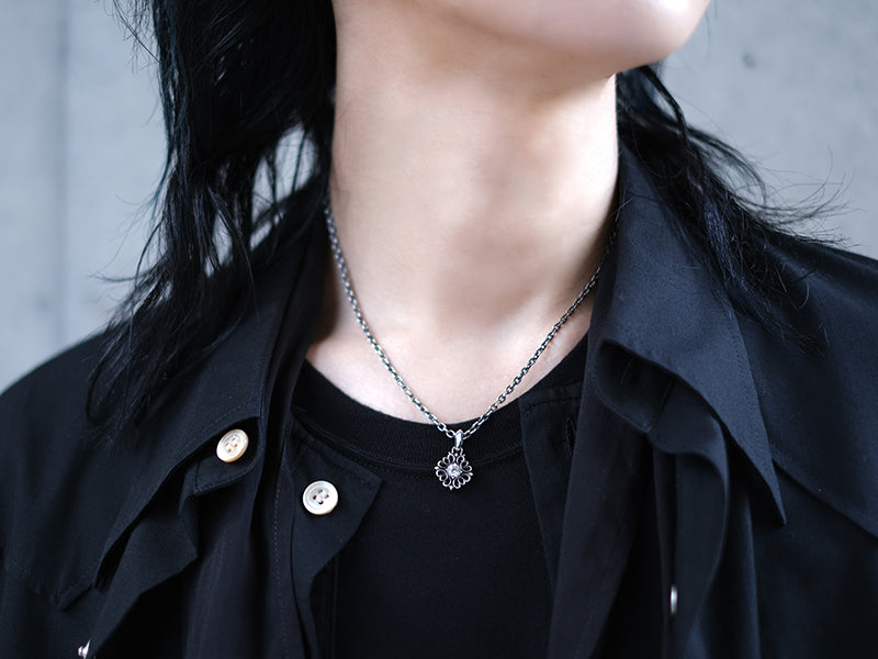 リバティフローラルクロス