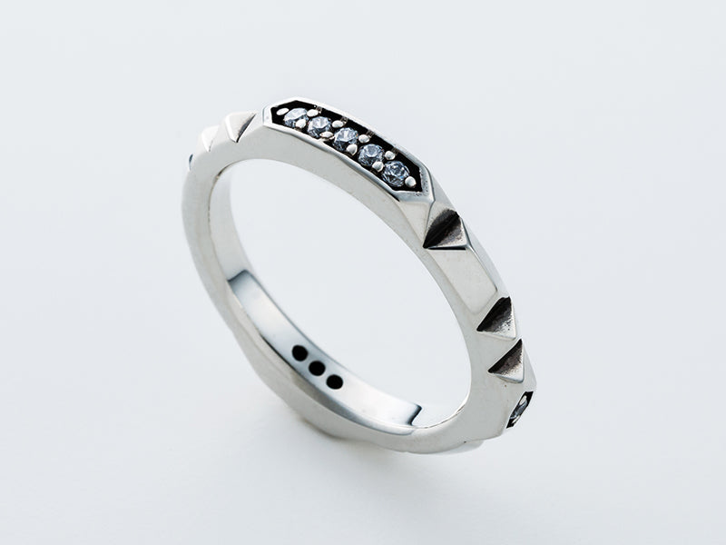 ステップスタッズリング