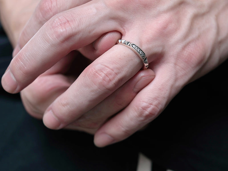 ステップスタッズリング