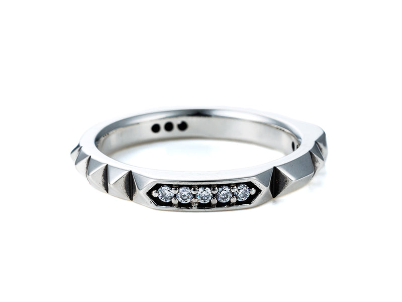 ステップスタッズリング