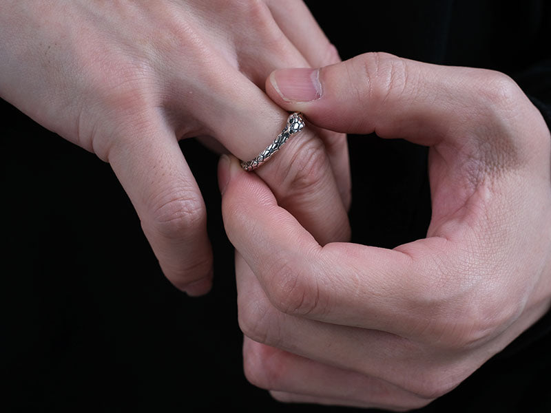 エタニティスネークリング