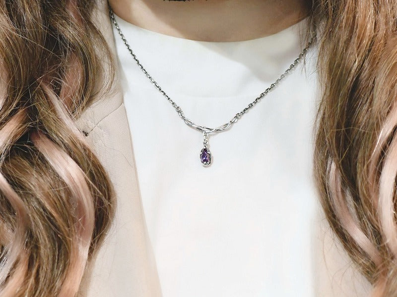 ベンドローズチョーカー