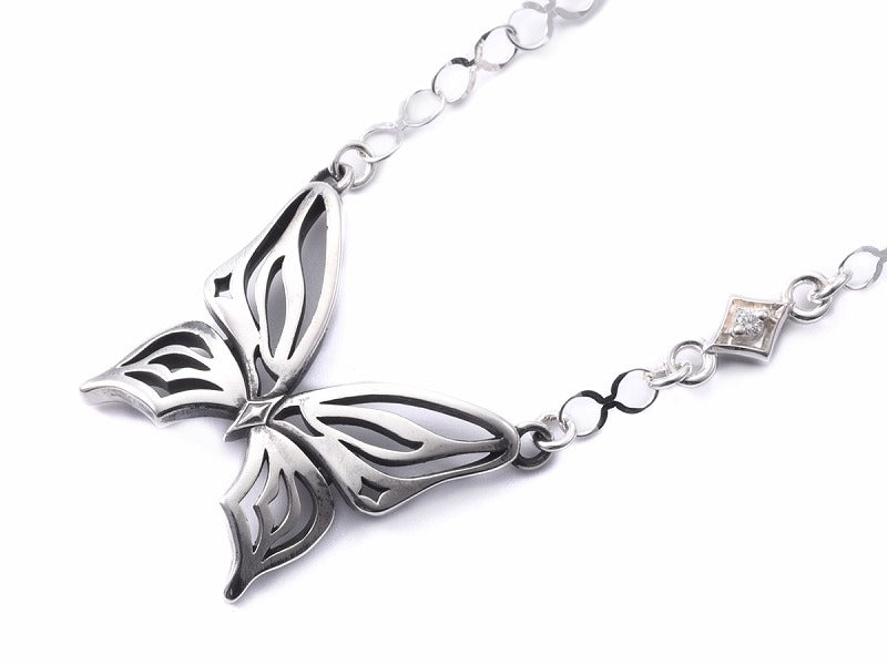 スタッズバタフライチョーカー:ラージ