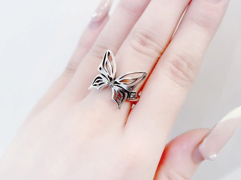 スタッズバタフライリング:ラージ