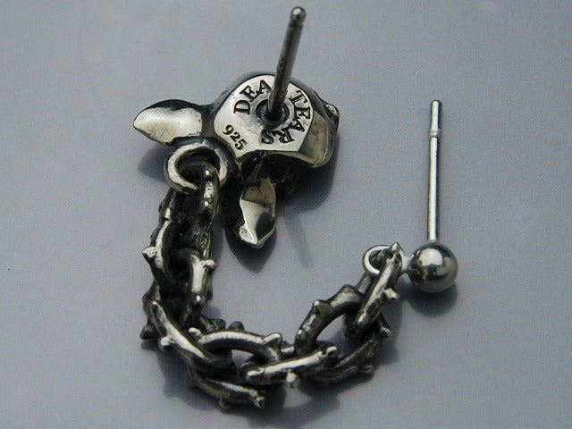 チェーンローズピアス