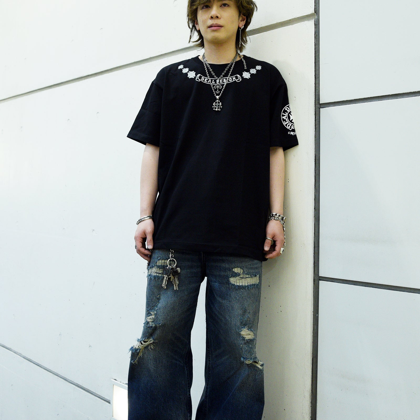 ネッククロスTシャツ