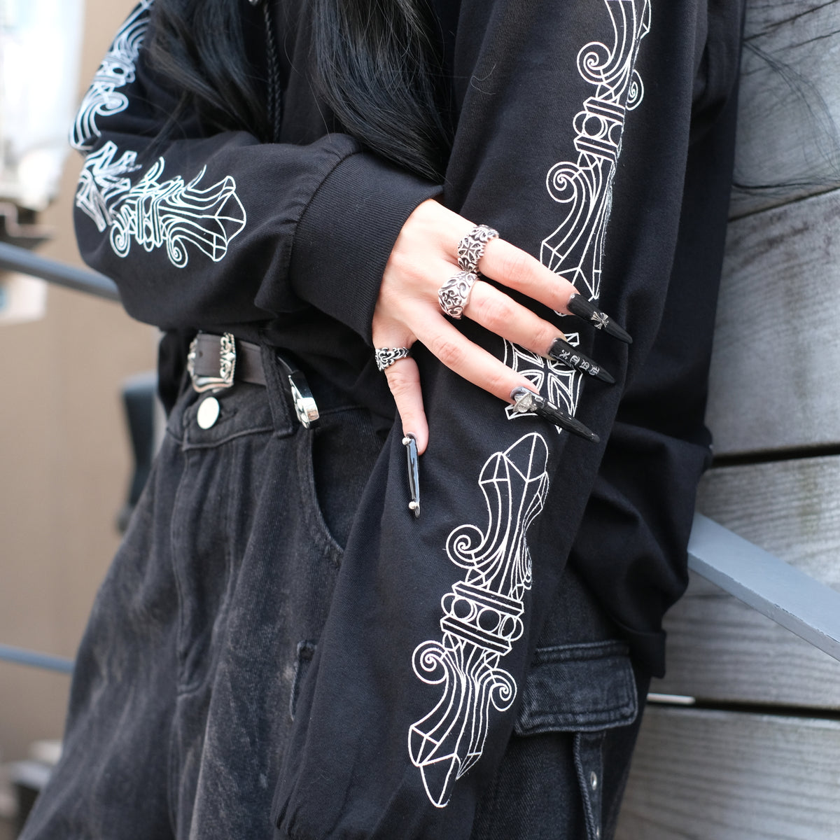 ロングスリーブTシャツ:グレイスリリー