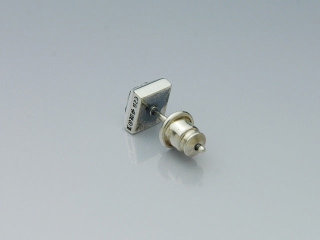 ダイヤスネークスタッズ