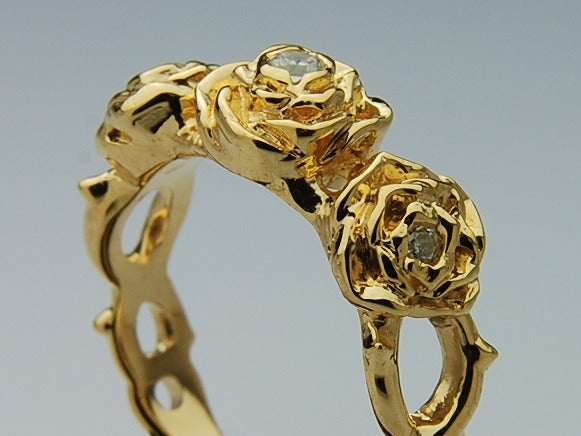 トリプルローズ