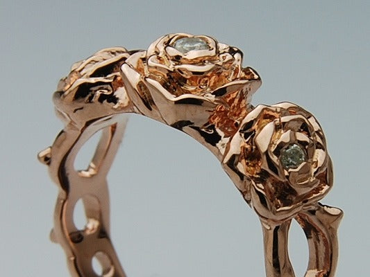 トリプルローズ